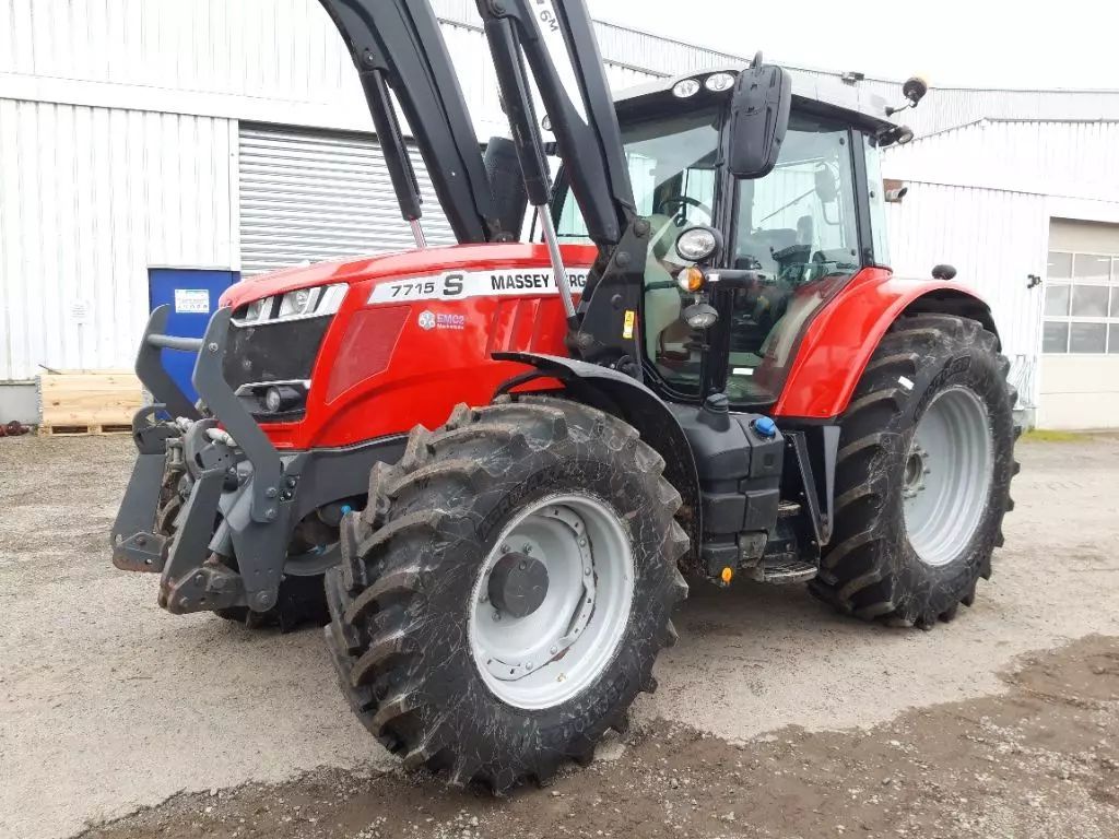 E-FARM: Massey Ferguson 7715S Efficient - Tractor - id BEYIV5M - €86,000 - Year of construction: 2020 - Engine hours: 3,000,Engine power (HP): 150,France