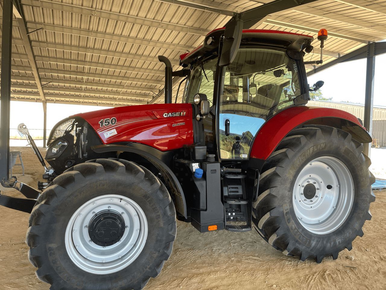 E-FARM: Case IH Maxxum 150 - Tracteur - id V2NJG1A - 95 000 € - Année: 2022 - Lecture du nombre d'heure: 1 500,Puissance du moteur (chevaux): 150,France
