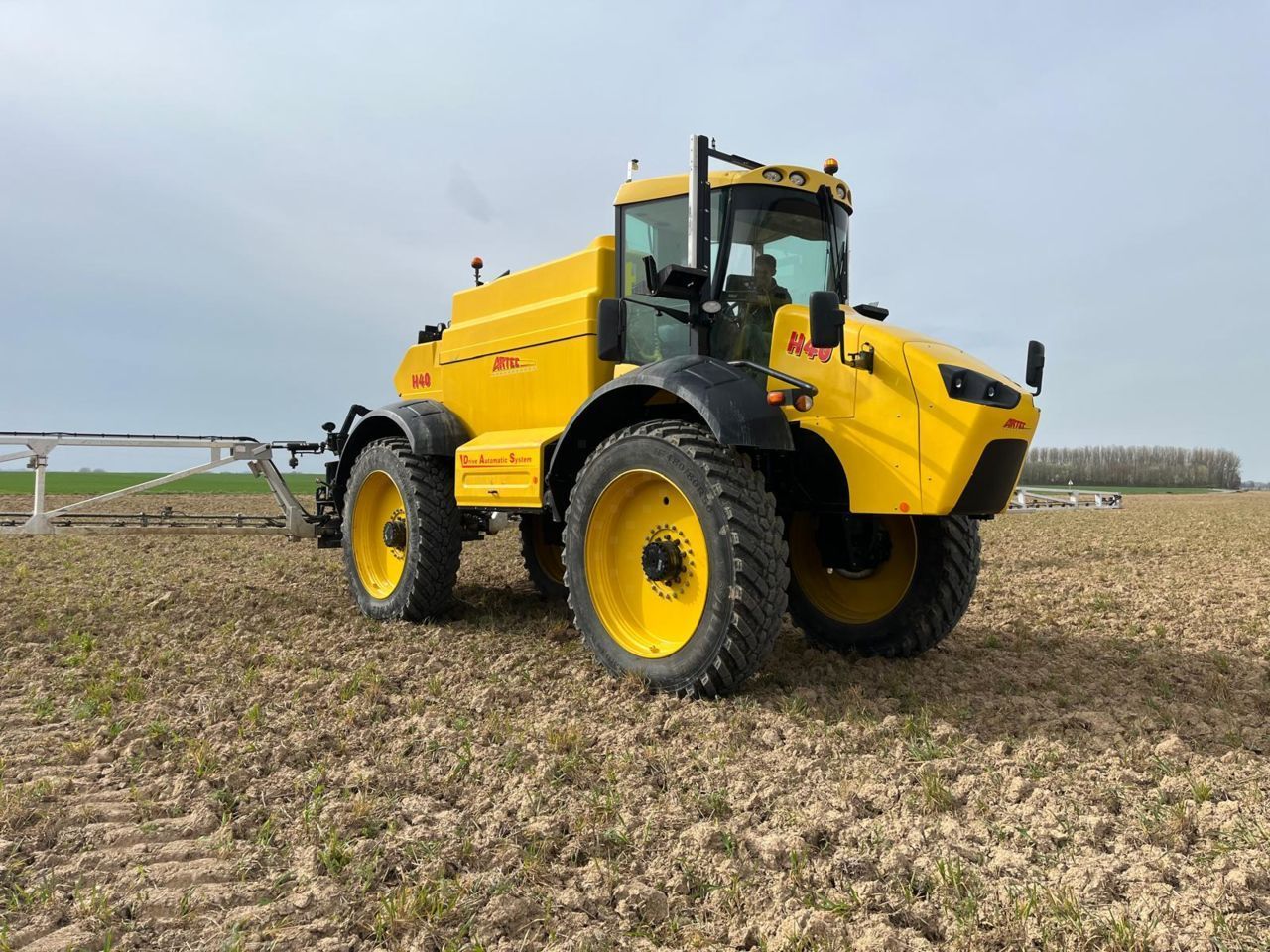 E-FARM: Artec h40 - Sprayer - id N3FT1LP - €154,000 - Year of construction: 2017 - Engine hours: 2,000,France
