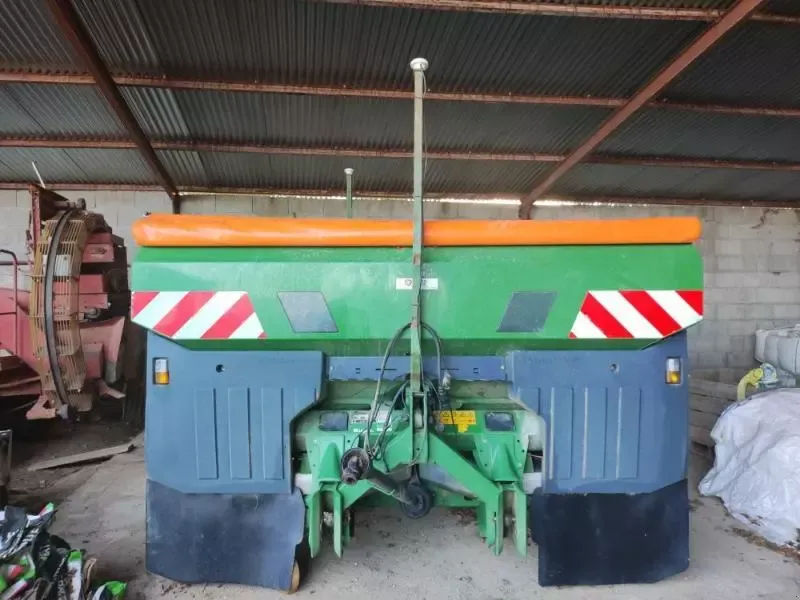 E-FARM: Amazone za-v profis tron - Esparcidor de abono - id KCSJDRP - 14.000 € - Año: 2020 - Francia