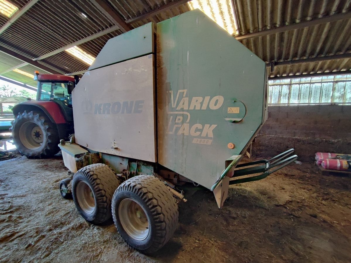 E-FARM: Krone Vario Pack 1800 - Presse à balles - id PTT26FZ - 9 500 € - Année: 2003 - Balles produites: 32 000,France