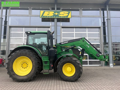 E-FARM: John Deere 6215 R - Tractor - id CQFDCDP - €94,500 - Year of construction: 2016 - Engine hours: 5,555,Engine power (HP): 215,Germany