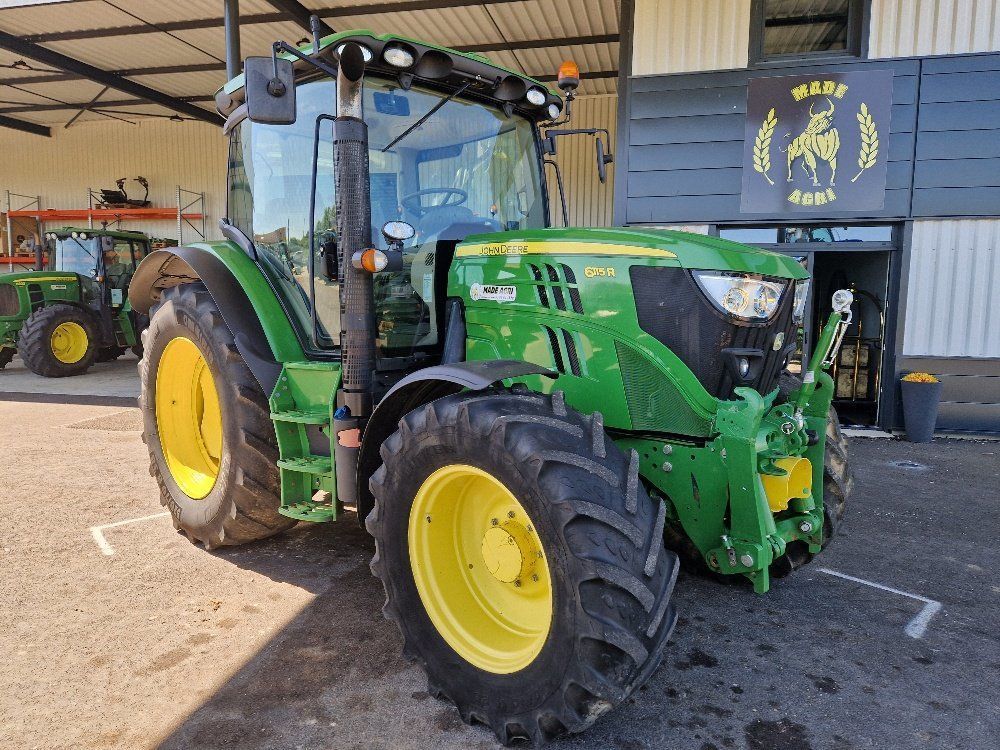 E-FARM: John Deere 6115 R - Tractor - id F9BCNIE - €57,900 - Year of construction: 2015 - Engine hours: 5,000,Engine power (HP): 115,France