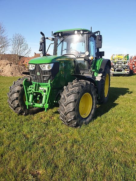 E-FARM: John Deere 6120 M - Tractor - id SX8GKJE - 72.000 € - Año: 2018 - Horas: 1.031,Potencia del motor: 120,Alemania