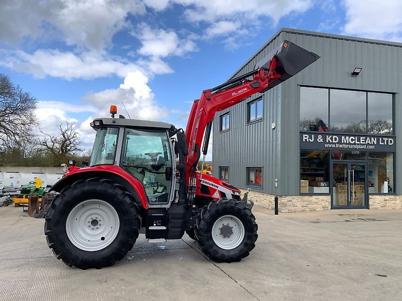 Massey Ferguson 5S.125 Tractor 86.695 €