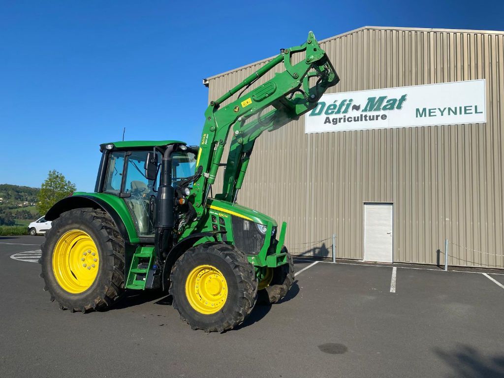 John Deere 6110 M Tractor 75.000 €