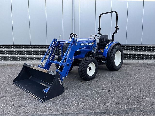 New Holland Boomer 55 Traktor