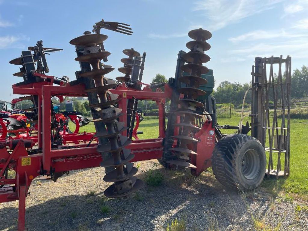 E-FARM: GREGOIRE BESSON big-pro - Herse à disques et disque compact - id 8NUUFSI - 17 000 € - Année: 2011 - France