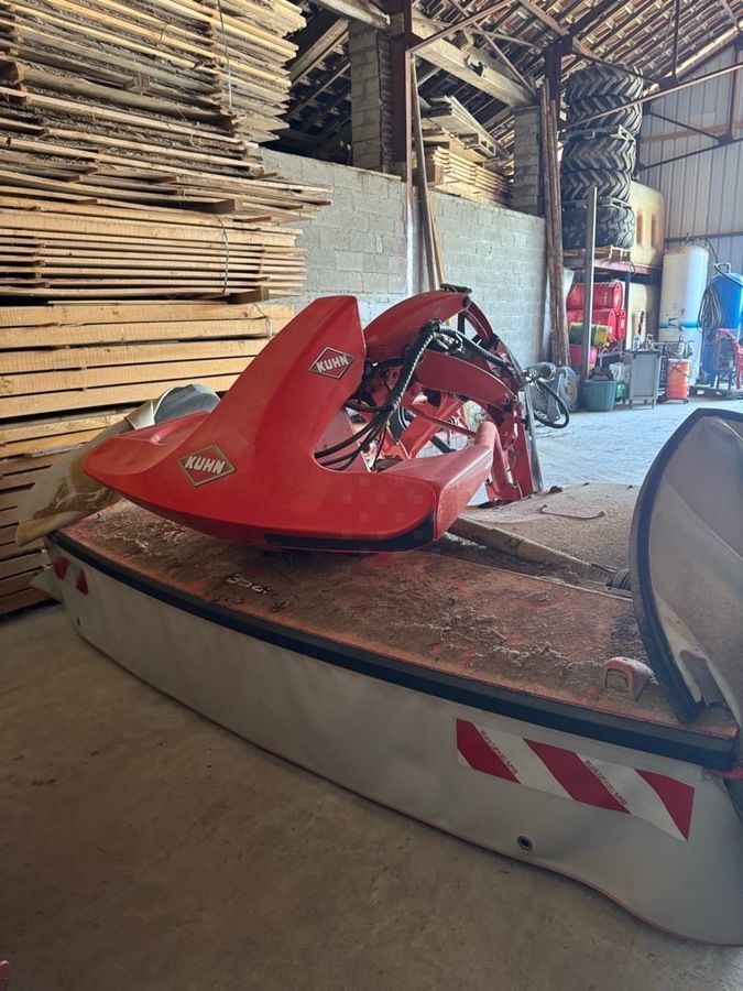 E-FARM: Kuhn gmd 3525 - Faucheuse - id Q3D4QHG - 11 100 € - Année: 2020 - France