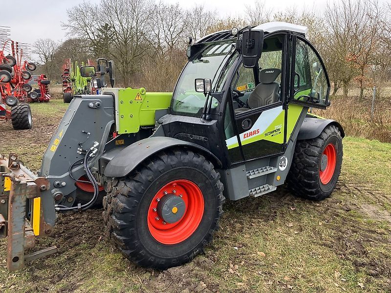 E-FARM: Liebherr t56-7s - Teleskoplader - id F5D55DP - 103.500 € - Baujahr: 2022 - Abgelesene Motorstunden: 1.100,Motorleistung (PS): 156,Deutschland