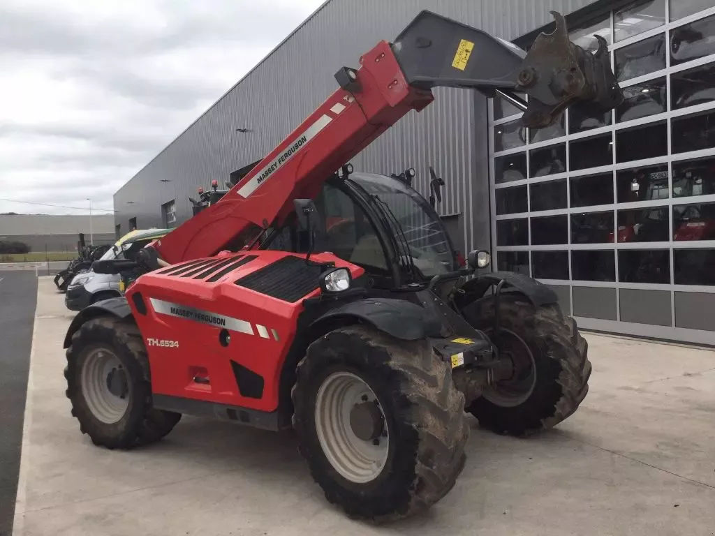 E-FARM: Massey Ferguson th 6534 - Ładowacz teleskopowy - id IAKPJEB - 52 500 € - Rok produkcji: 2018 - Motogodziny: 3156,Moc silnika: 130,Francja