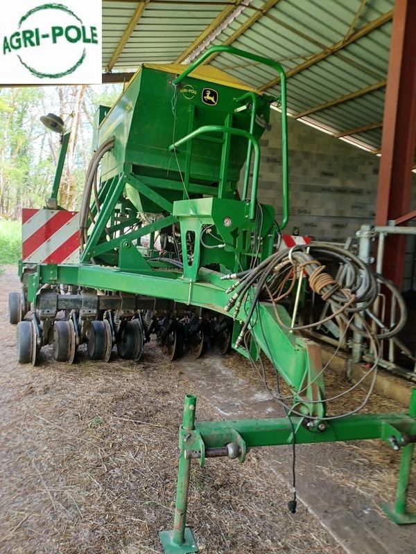 E-FARM: John Deere 750A - Direktsaatmaschine - id XKCATWL - 33.500 € - Baujahr: 2015 - Frankreich