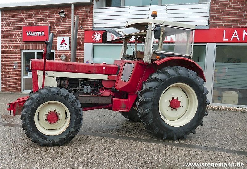 E-FARM: IHC 1046 - Tractor - id YBPZ6VC - €15,500 - Engine hours: 11 - 878,Engine power (HP): 108,Germany