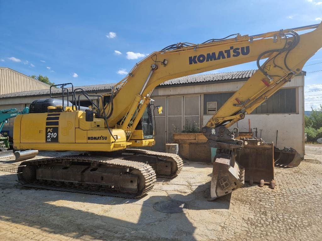 KOMATSU pc 210 lc-11 Crawler excavator €59,000