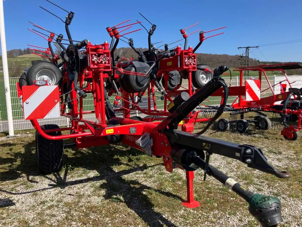 E-FARM: SIP spider 900/8 t - Tedder - id XX1JPHZ - 20.588 € - Año: 2022 - Alemania