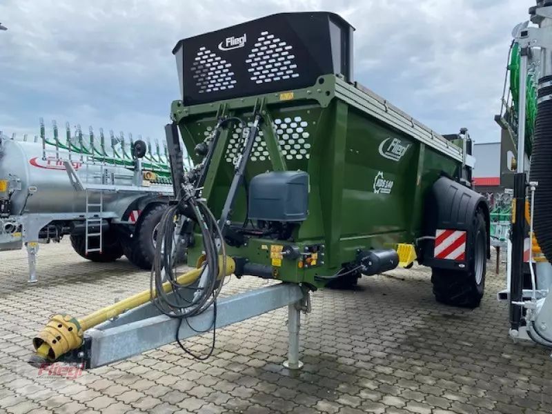 E-FARM: Fliegl kds 140 muckcontrol - Manure and compost spreader - id HJWIJNB - €52,500 - Year of construction: 2022 - Germany
