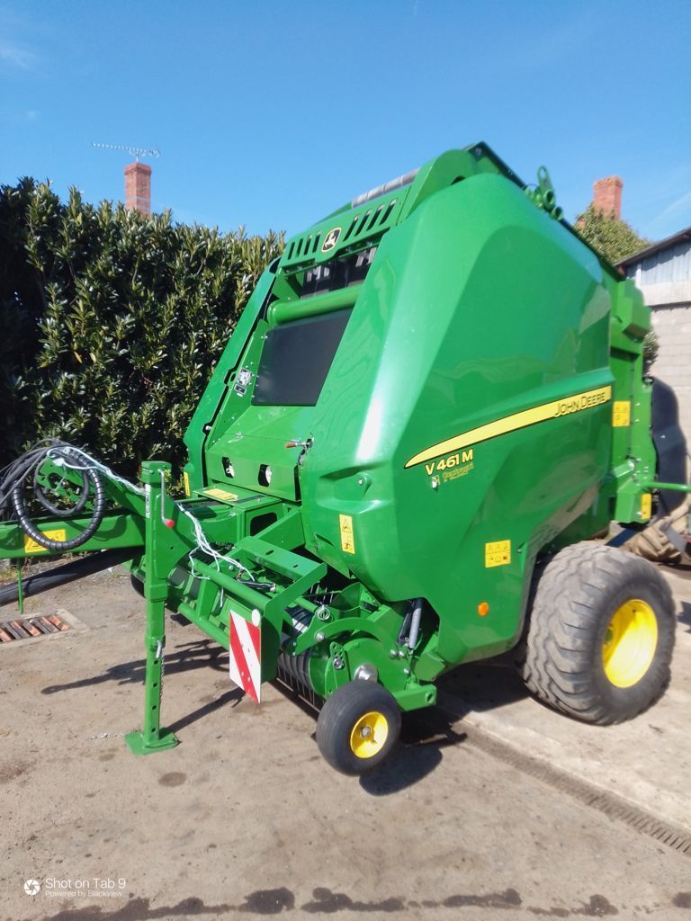 John Deere V461M Empacadora