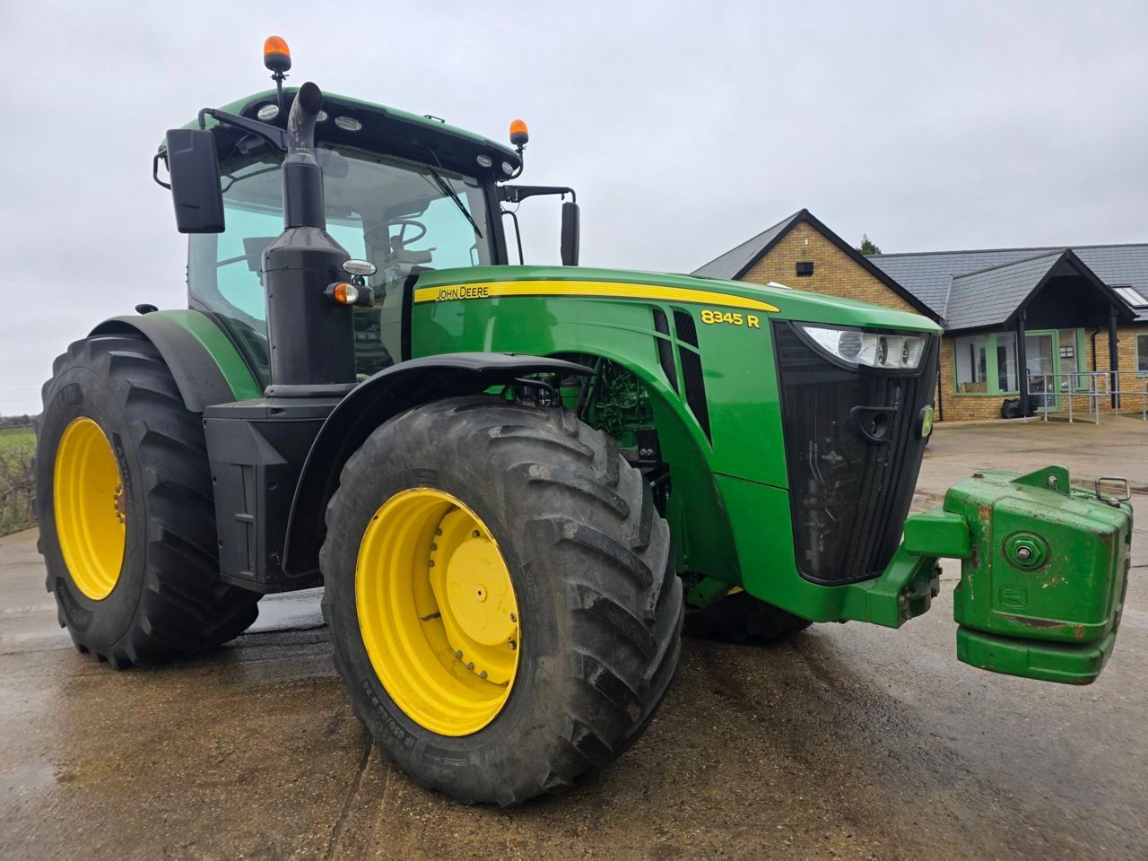 John Deere 8345 R Traktor 132 779 EUR