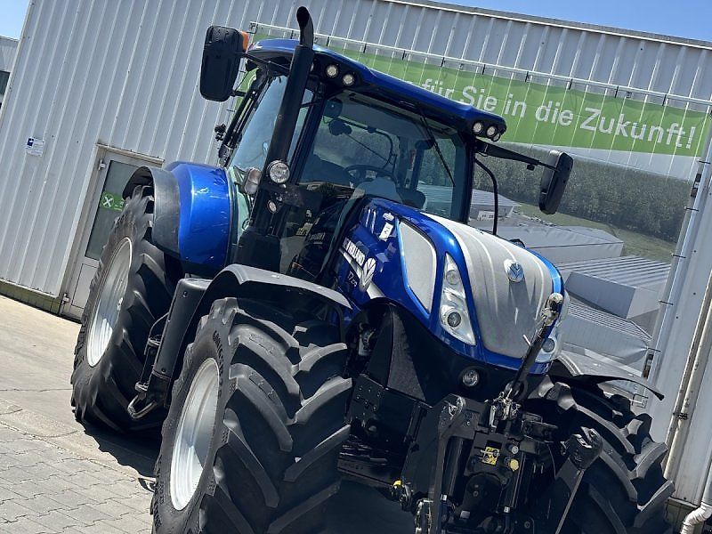 New Holland T7.270 Трактор 89 500 €