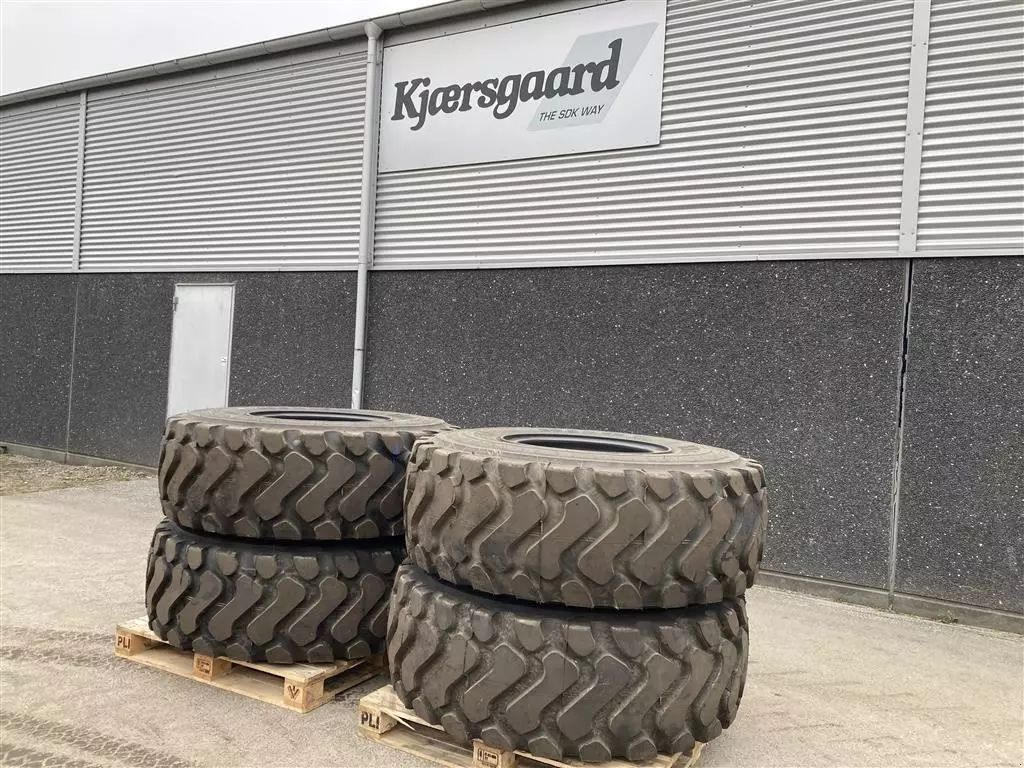 E-FARM: MICHELIN 20.5r25 fabriksny dæk fra case 621. - Roue et chenille - id 3CY15FA - Danemark