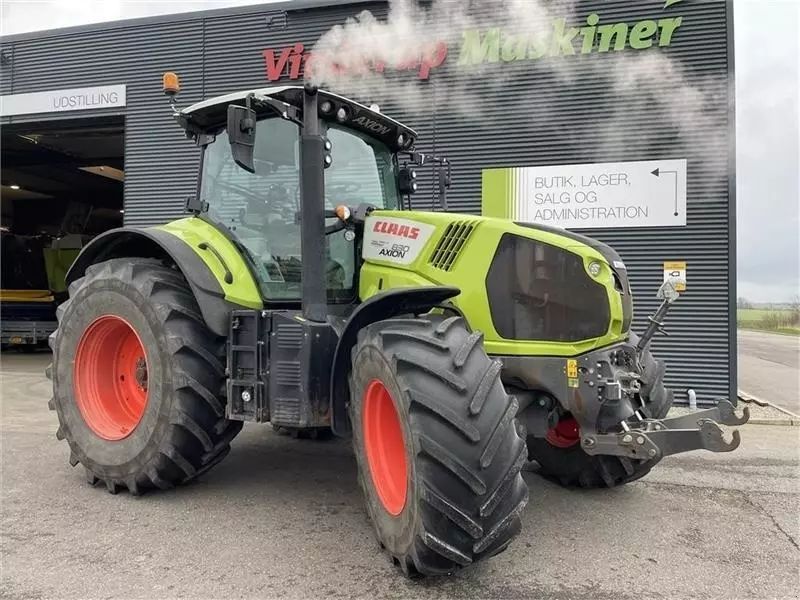 Claas Axion 830 Tractor €113,831