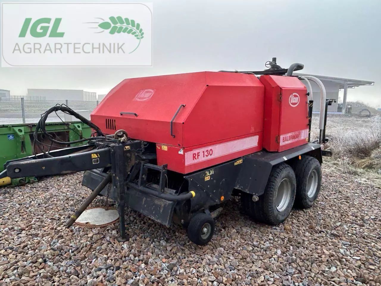 E-FARM: Vicon RF 130 - Presse à balles - id 9ZNSYPI - 11 500 € - Année: 2001 - Allemagne