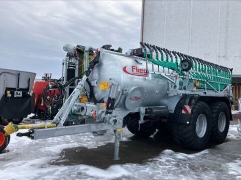 Fliegl pfw 14000 duo line + skate 150 Tanker €108,900