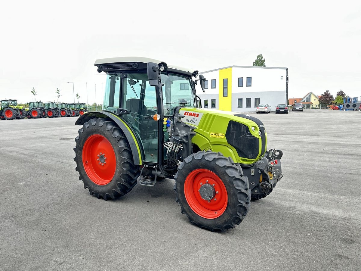 Claas Elios 210 tractor €51,327