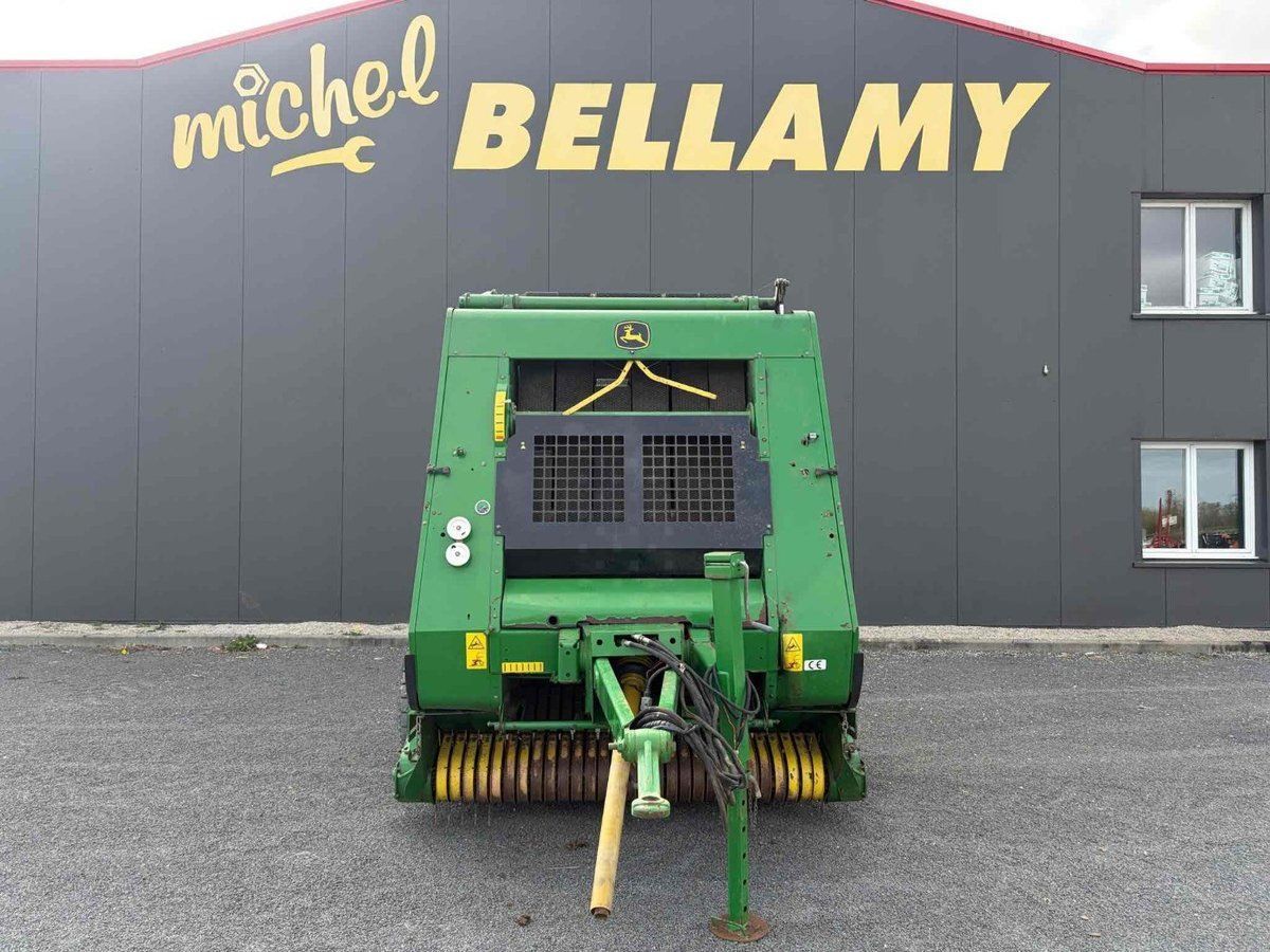 John Deere 582 Bálázó 6000 EUR