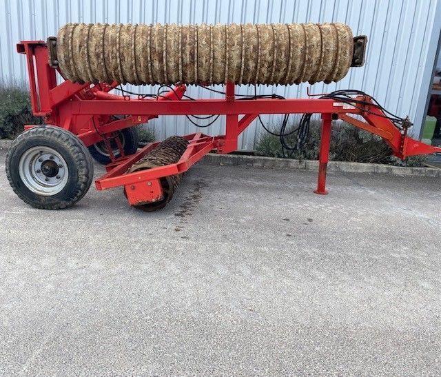E-FARM: Quivogne rap 630 - Presse e rulli - id UTFCJFY - 5.000 € - Anno di costruzione: 2008 - Francia