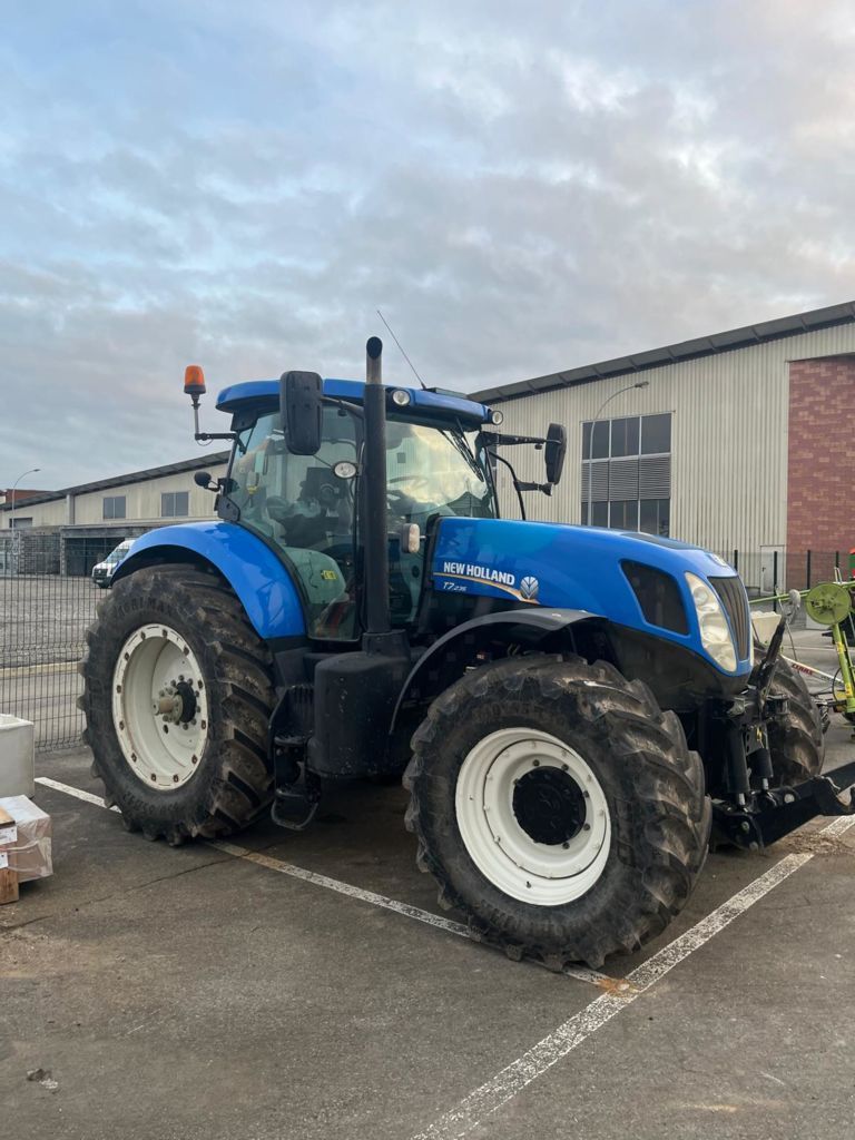 New Holland T7.235 Tractor €59,000