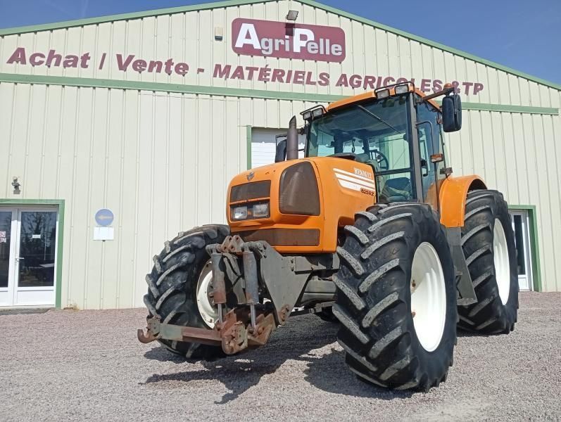 Renault Ares 825 RZ Traktor 19 000 €