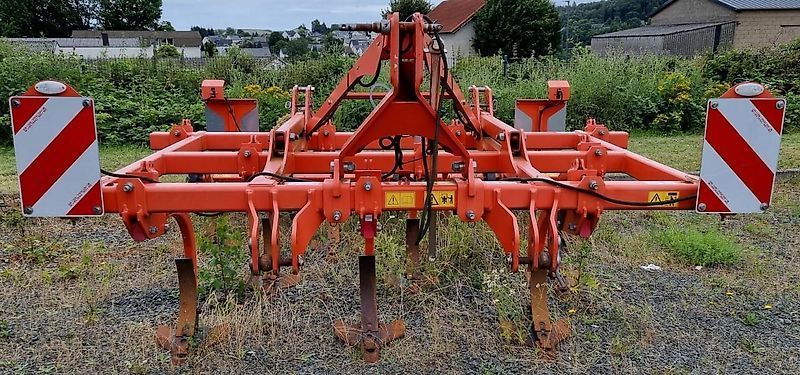 Kverneland anbaugrubber cu 3300c mit einem neuen satz schare Coltivatore 7.900 €