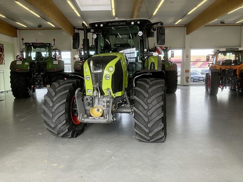 Claas Arion 660 CMATIC Tracteur 115 000 €