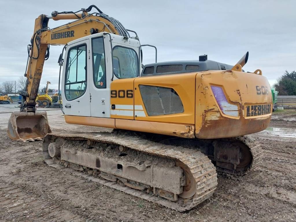 Liebherr koparka liebherr r906 lc litronic Escavatore cingolato 38.905 €