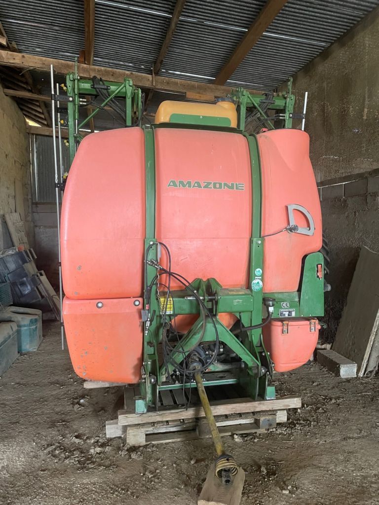 E-FARM: Amazone uf 1801 - Pulverizador - id RAFL8PJ - 12.000 € - Año: 2005 - Francia