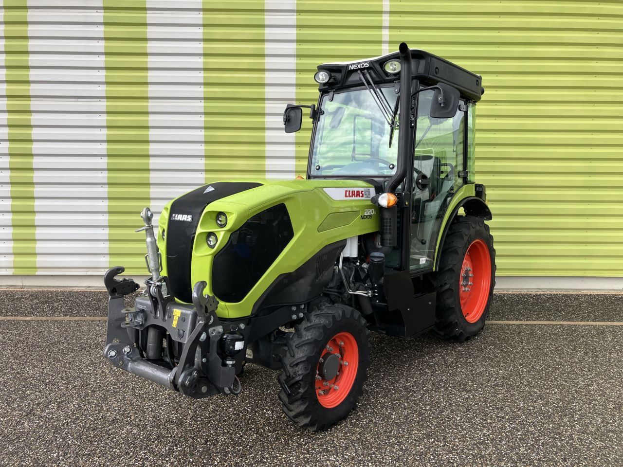 Claas Nexos 220 S Tractor €52,000
