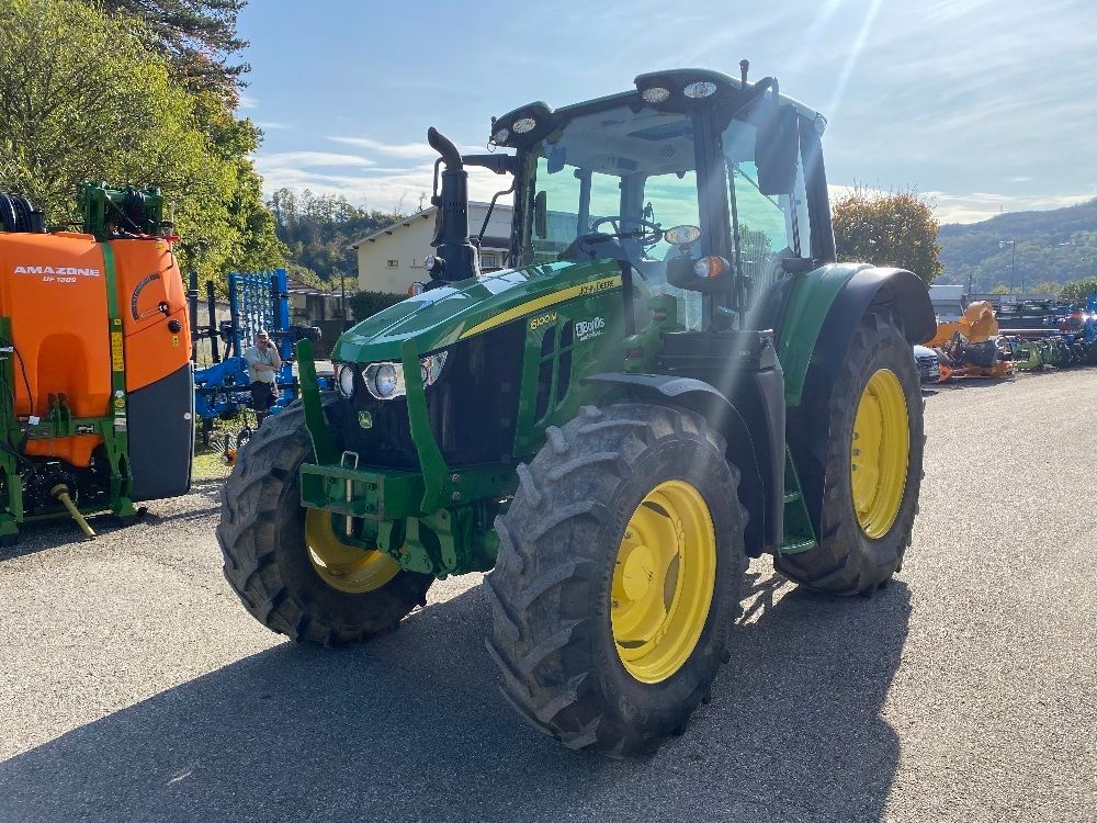 E-FARM: John Deere 6100 M - Tractor - id 5GFAE8Q - 72.000 EUR - Anul: 2021 - Citeste ore: 2.205,Muterea motorului: 100,Franța