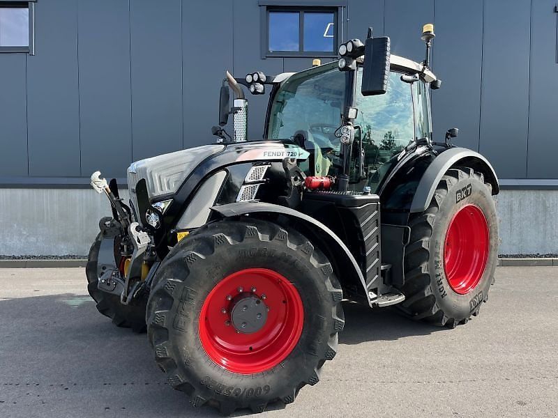 E-FARM: Fendt 720 Vario Profi - Traktor - id FAEWGM1 - 89.500 € - Baujahr: 2017 - Abgelesene Motorstunden: 6.181,Motorleistung (PS): 200,Deutschland