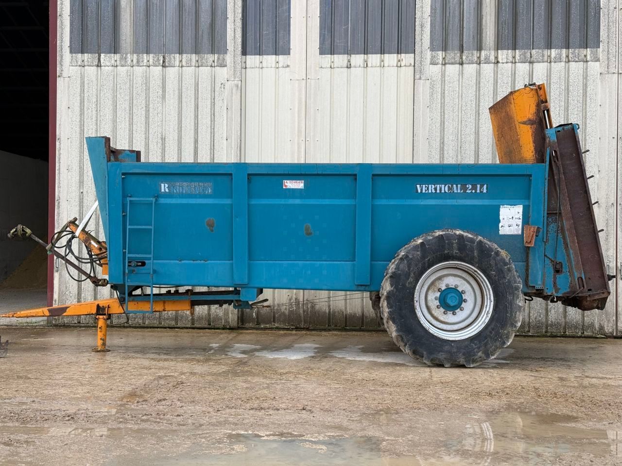Rolland v2-14 Manure and compost spreader €10,000