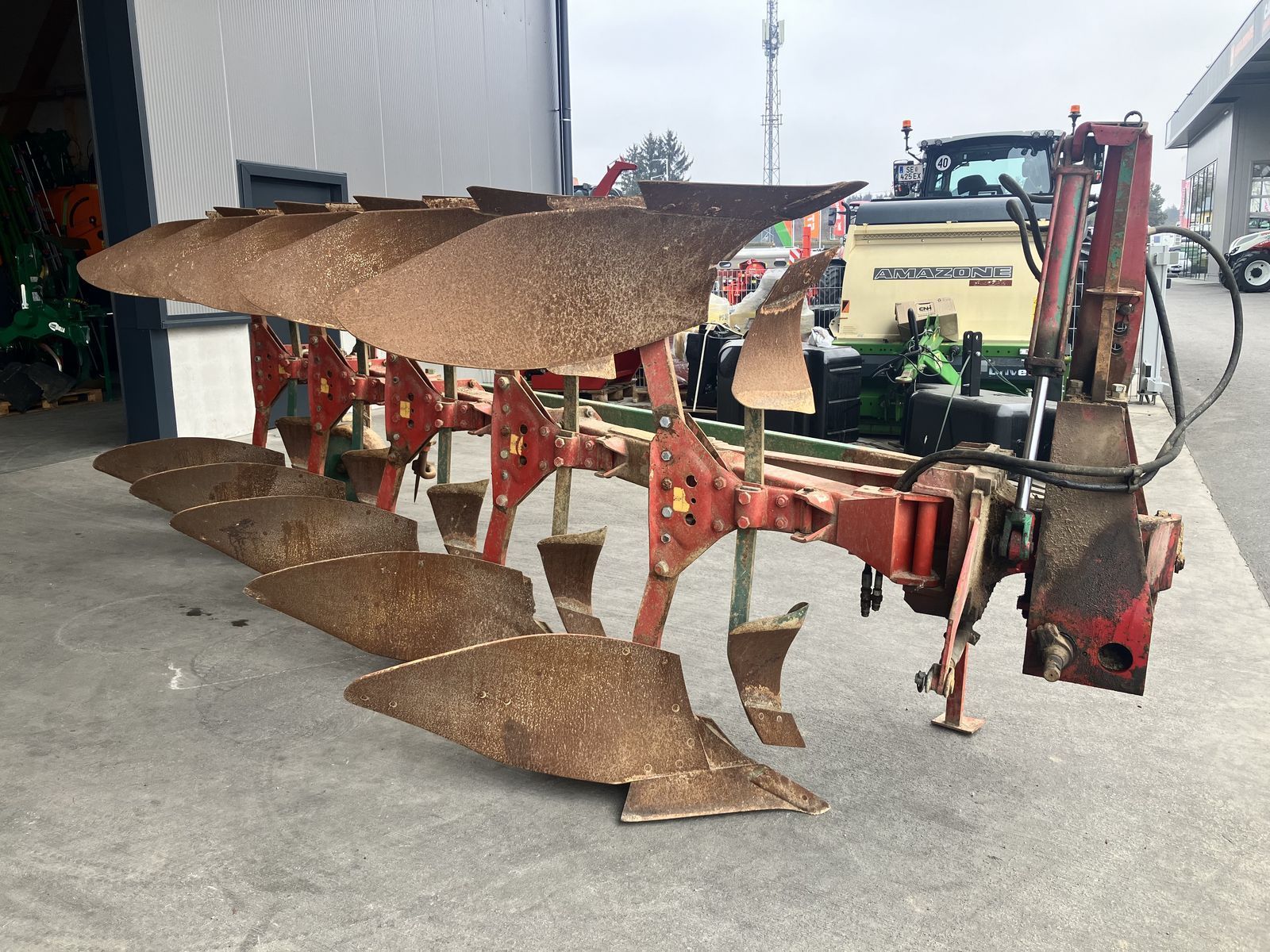 E-FARM: Kverneland 5 - schar - Pflug - id 4737UZZ - 3.363 € - Österreich