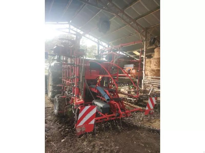 E-FARM: Kverneland ts-drill6000 - Direct Drill - id AZAX32C - €22,000 - Year of construction: 2018 - France