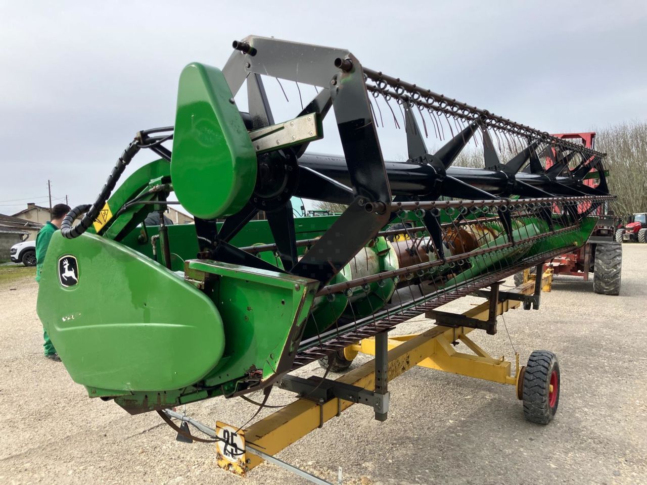 John Deere 620R Barra 11.500 €