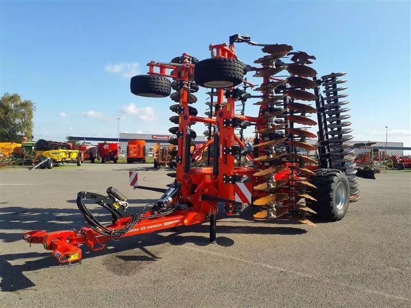 GREGOIRE BESSON occitant60 Cultivateur 42 000 €