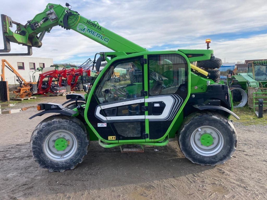 E-FARM: Merlo 33.7 - 115 - Chargeur télescopique  - id YC3MNXZ - 49 500 € - Année: 2019 - Lecture du nombre d'heure: 4 010,Puissance du moteur (chevaux): 115,France