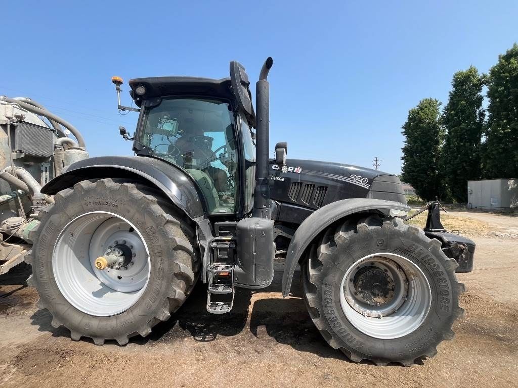 Case IH Puma 185 CVX Tractor 75.000 €