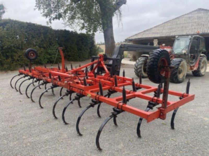 E-FARM: Quivogne rh - Kultivátor - id 1QKQ2CR - 7 950 € - Rok výroby: 1998 - Francie