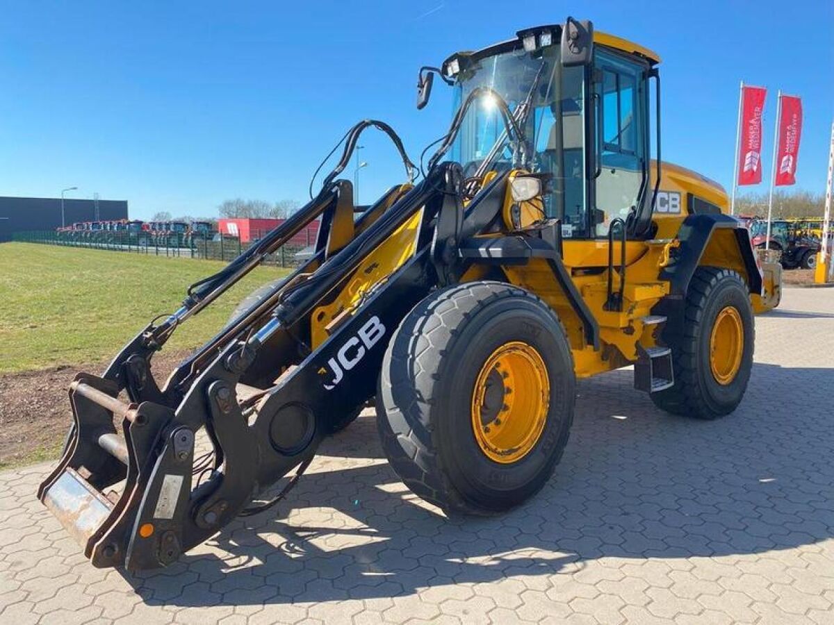 E-FARM: JCB 437 ht - Cargador de ruedas - id RXY5ANT - 71.500 € - Año: 2019 - Horas: 8519,Potencia del motor: 184,Alemania