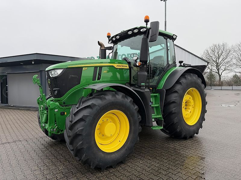 John Deere 6R 250 Traktor 184 500 €