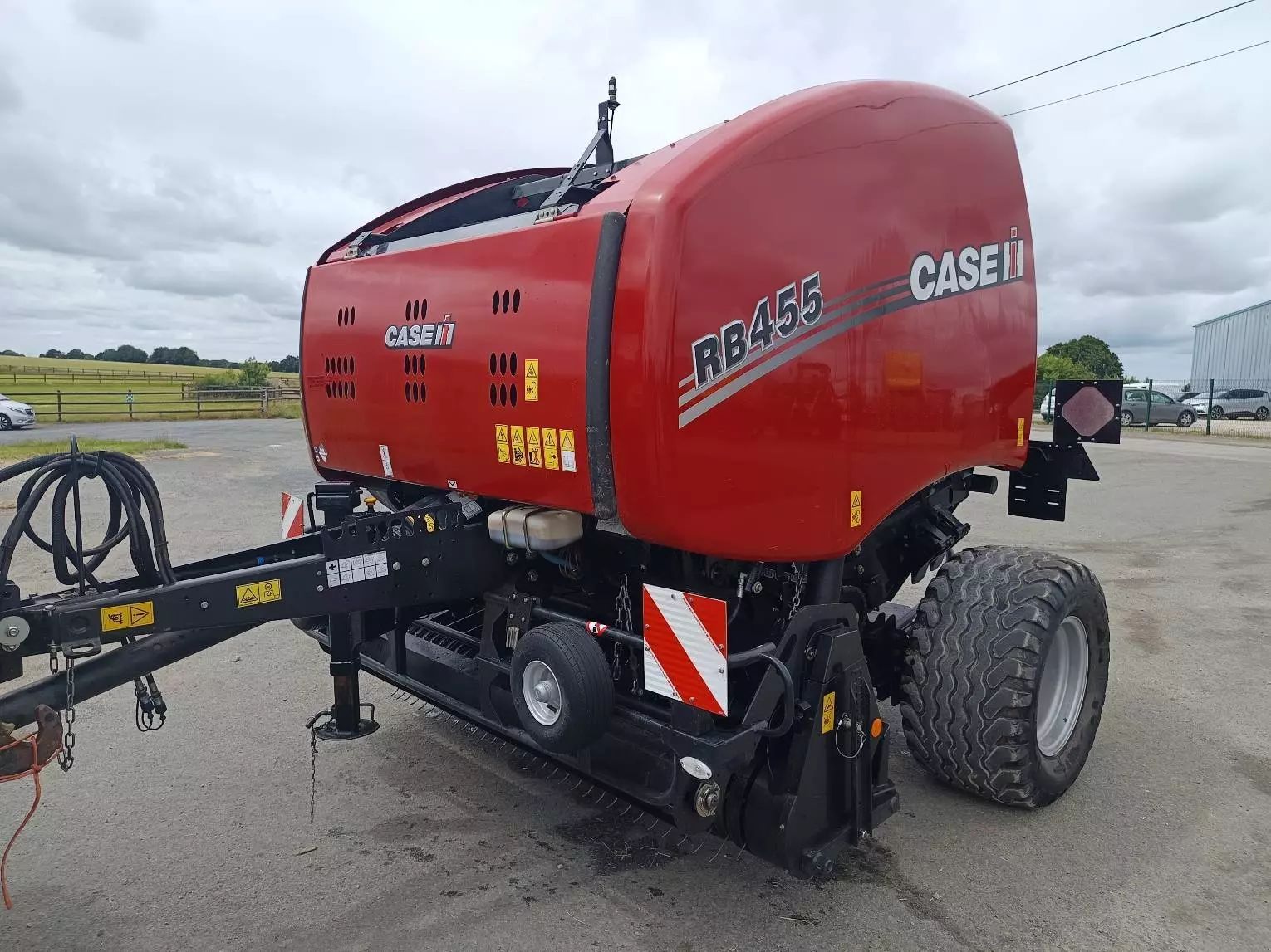 Case IH presse à balles rondes rb455 case ih Ballenpresse 19.900 €